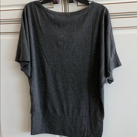 T shirt with flutter sleeves - Picture 2 of 6